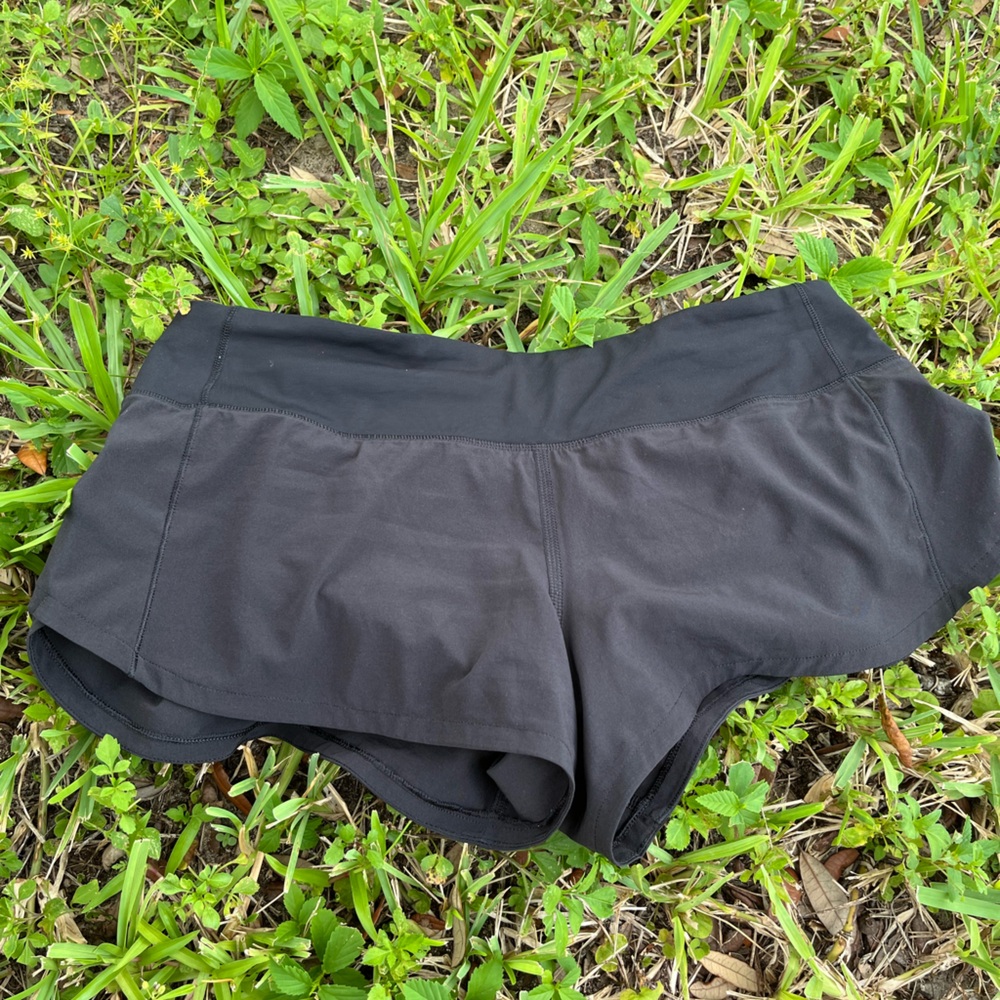 Lululemon speed up 2.5 Black Shorts - Picture 2 of 6